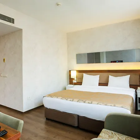 P Galata - Special Category Otel 3*